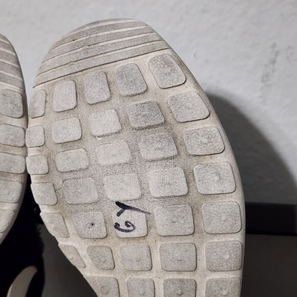 Nike Roshe One (844994-002) Women's Athletic Running Shoes Size 5.5 Black - Picture 7 of 9